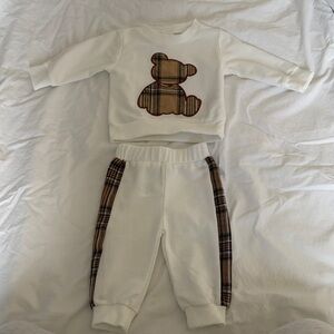 Cream Kids Bear Appliqué Sweatshirt & Joggers Set
